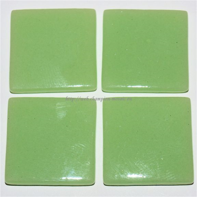 Pâte de verre 115 (Vert clair) 2,3 x 2,3 cm, par 100g