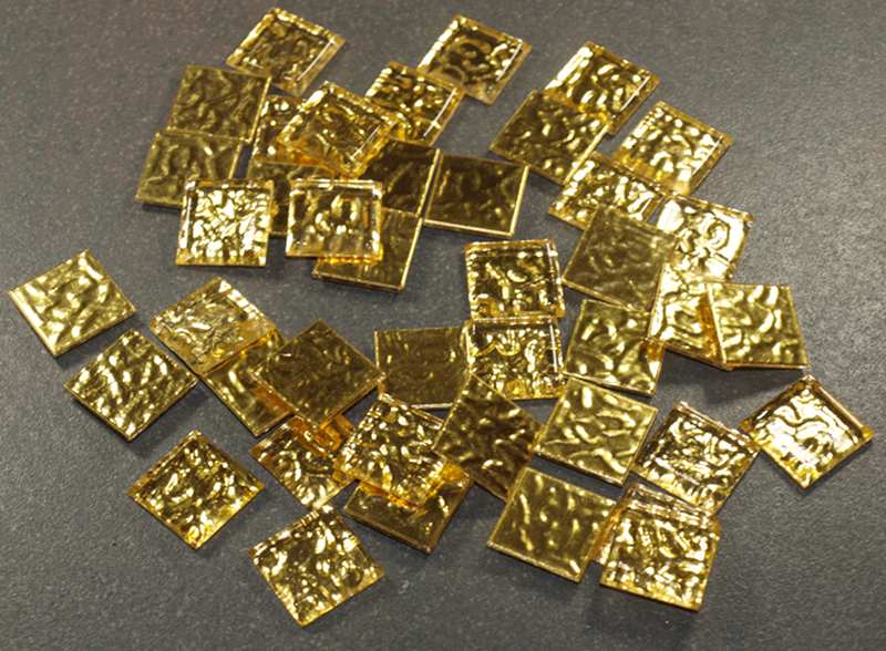 Bisazza 2 x 2 cm Or Jaune Bosselé Biseauté, à la pièce
