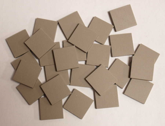 Grès Cérame 2 x 2 cm Gris Pâle, par 100 gr